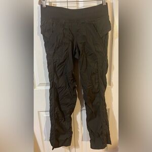 Lululemon Dance Studio Quick Step Pants Unlined Women’s Olive Green Size 6